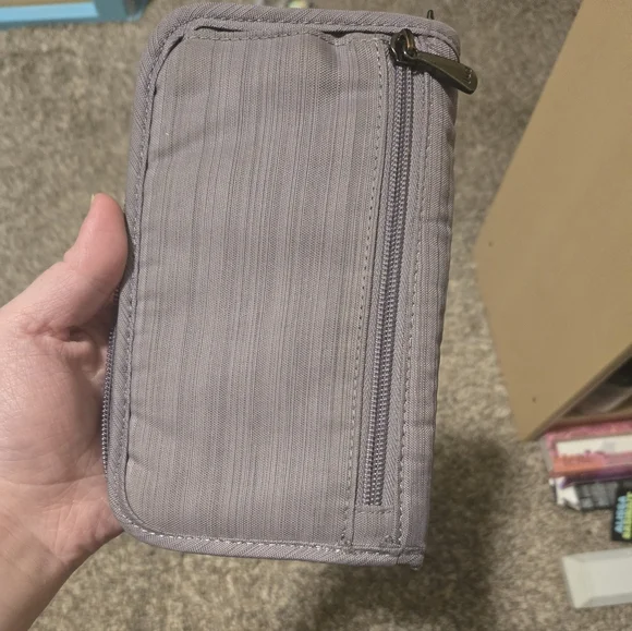 Lug Quilted Wallet in Soft Gray - Picture 5 of 5